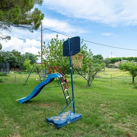 Mas Guineu Villa Reus